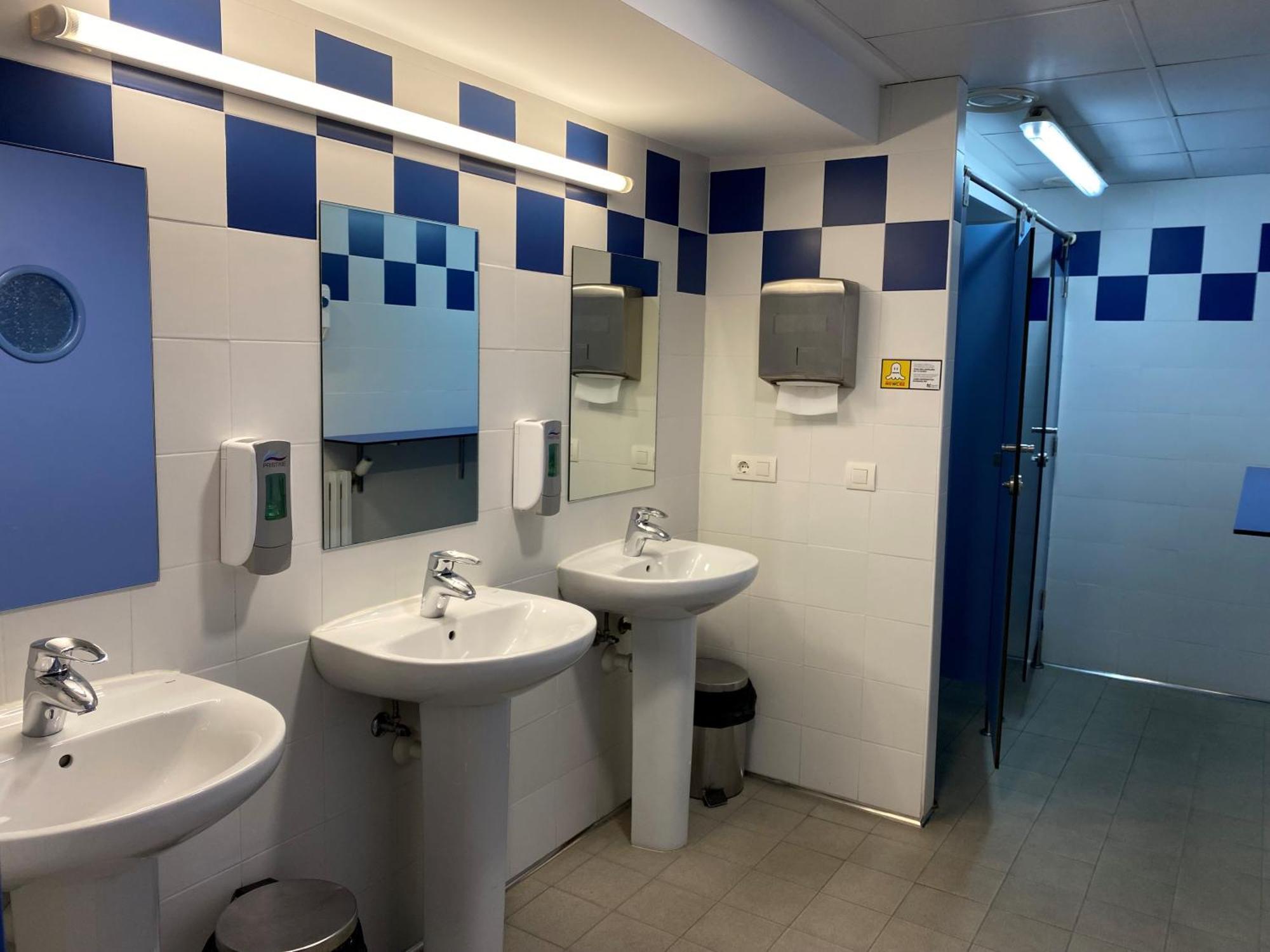 Albergue De Villava Eksteriør bilde