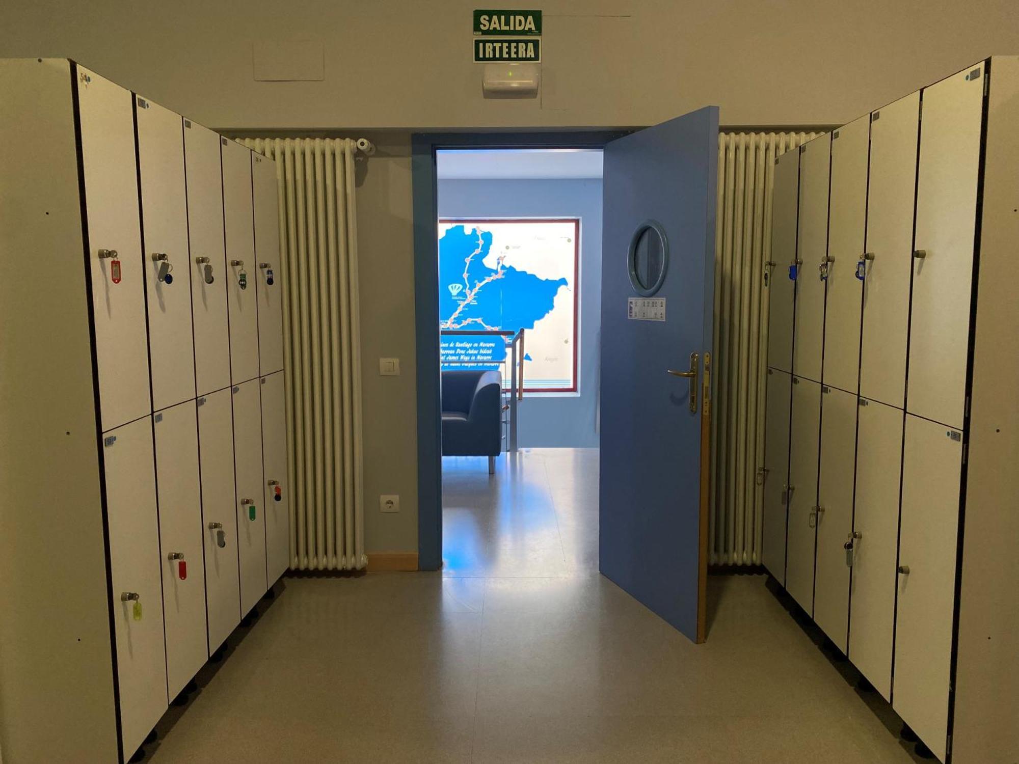Albergue De Villava Eksteriør bilde