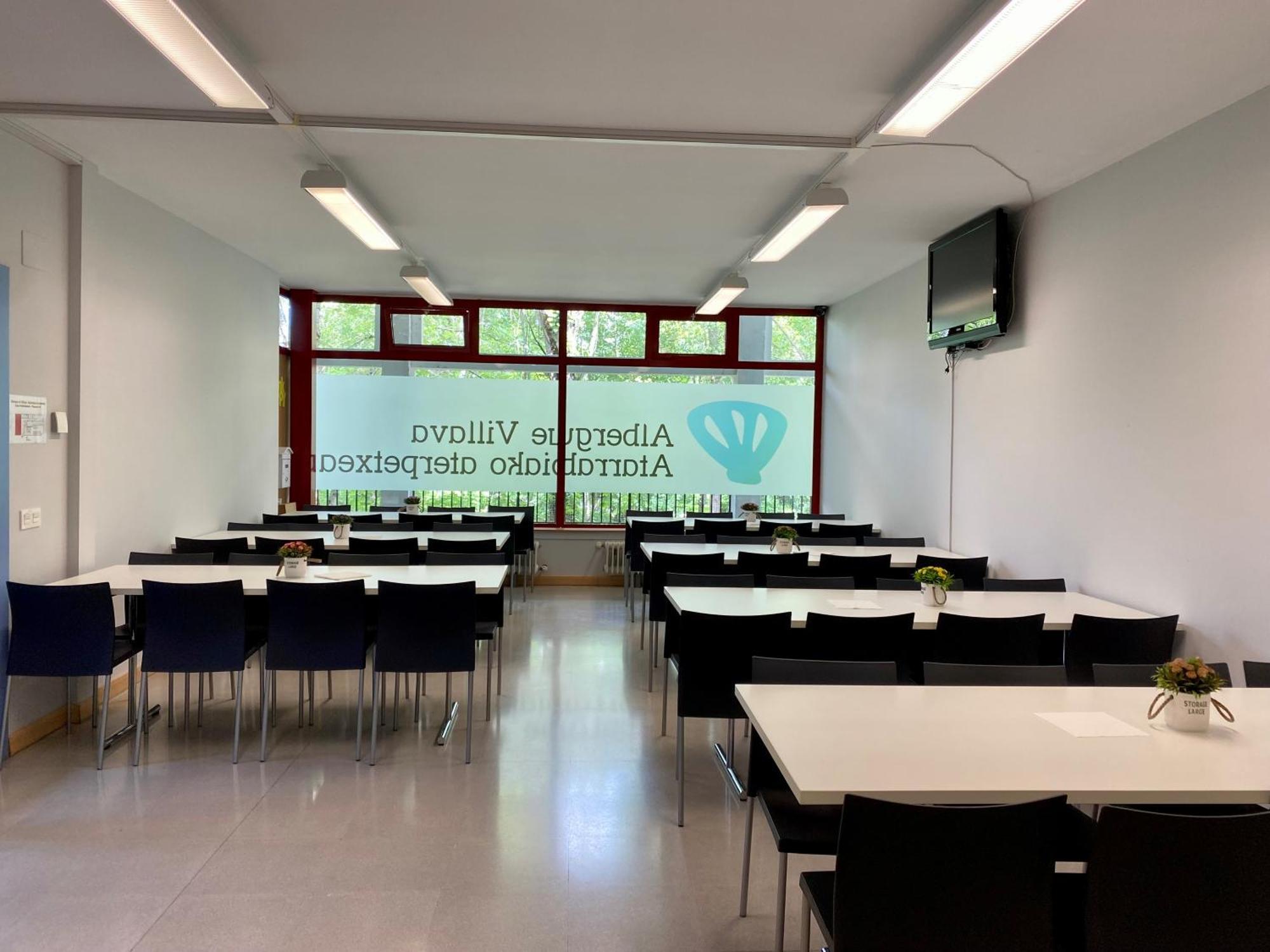 Albergue De Villava Eksteriør bilde